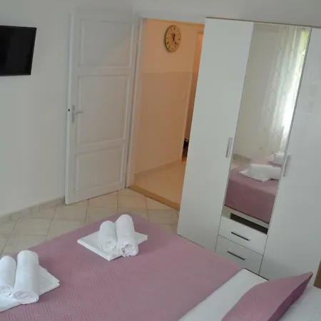 Bepo , 500 M From Old Town Zadar